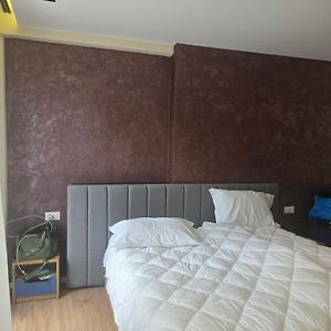 Studio met een King Size Bed